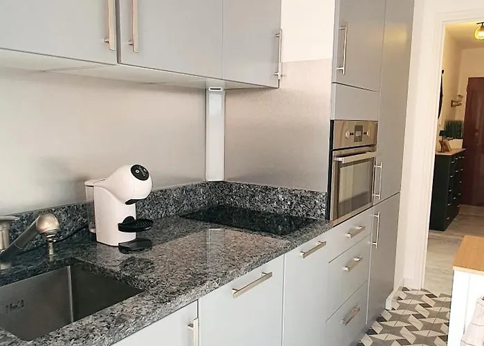 Lejlighed Beautiful 2-bedroom With Sea View In